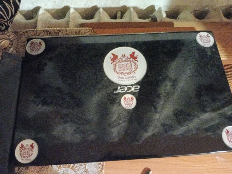 Продам ноутбук робочий