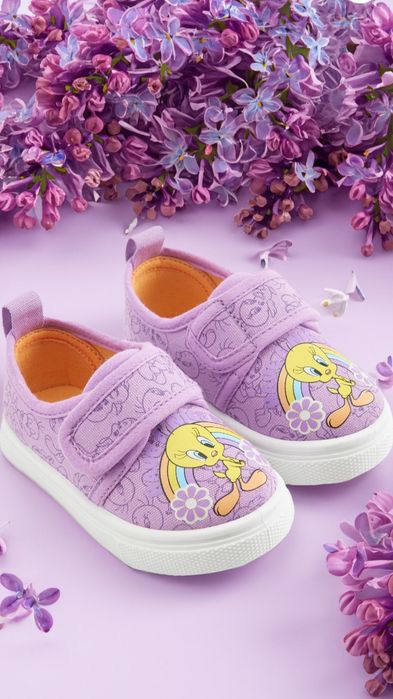 Кросівки, кеди, мокасини