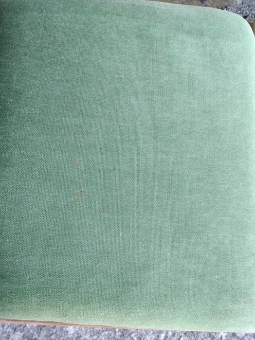 2 piękne drewniane rzeźbione krzesła