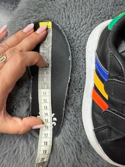 Дитячі кросівки для хлопчика кроси кроссовки черные адидас Adidas р.27