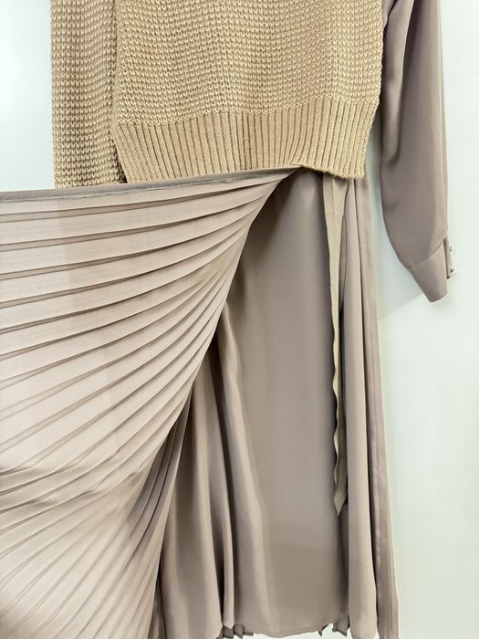 Шикарна нова італійська сукня