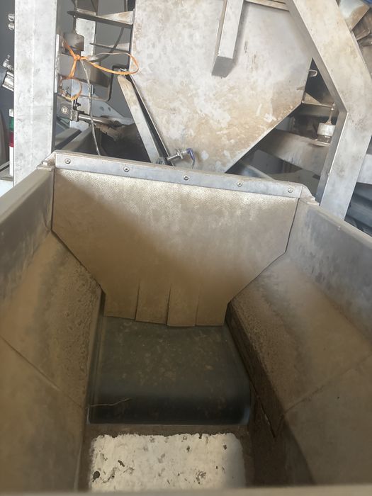 Vendo maquina de embalar batatas e cebolas quase nova