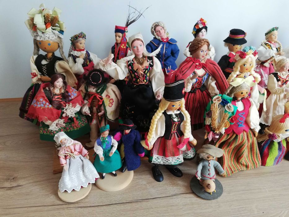 Cepelia lalki ludowe PRL 23 sztuki