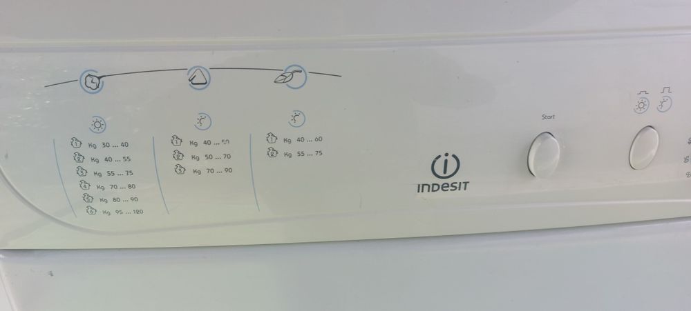 Máquina de secar roupa Indesit