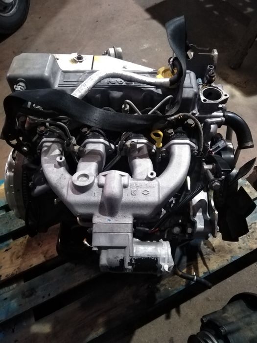 Motor Nissan BD 30
