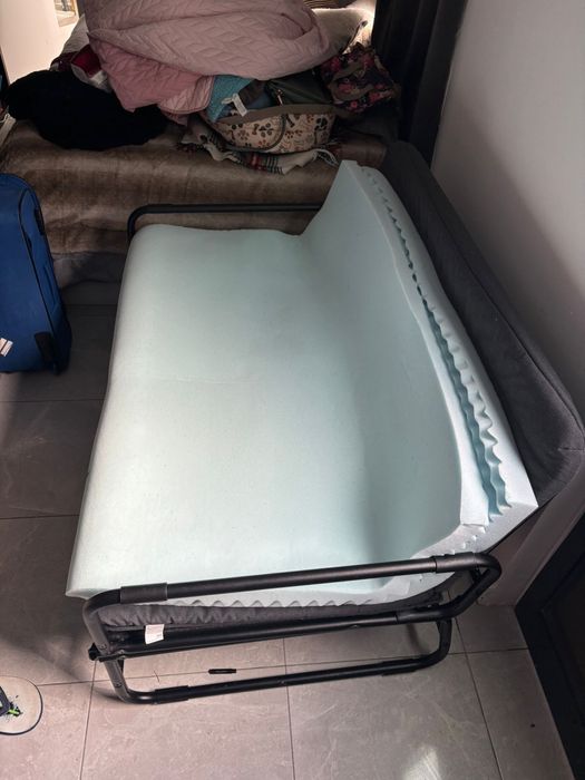 Sofa cama IKEA HAMMARN cinza com espuma