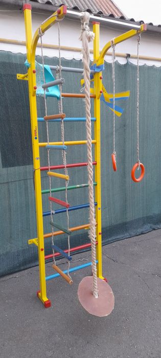 Спортивная детская шведская стенка (лесница)+мат