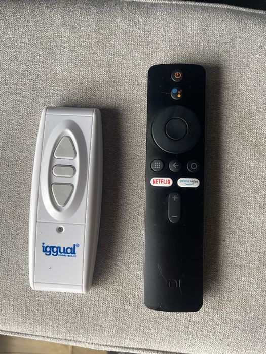 Projetor optoma + tela eletrica de 90 polegadas