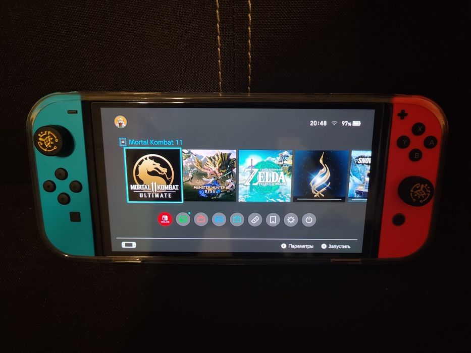 Продам Nintendo switch OLED