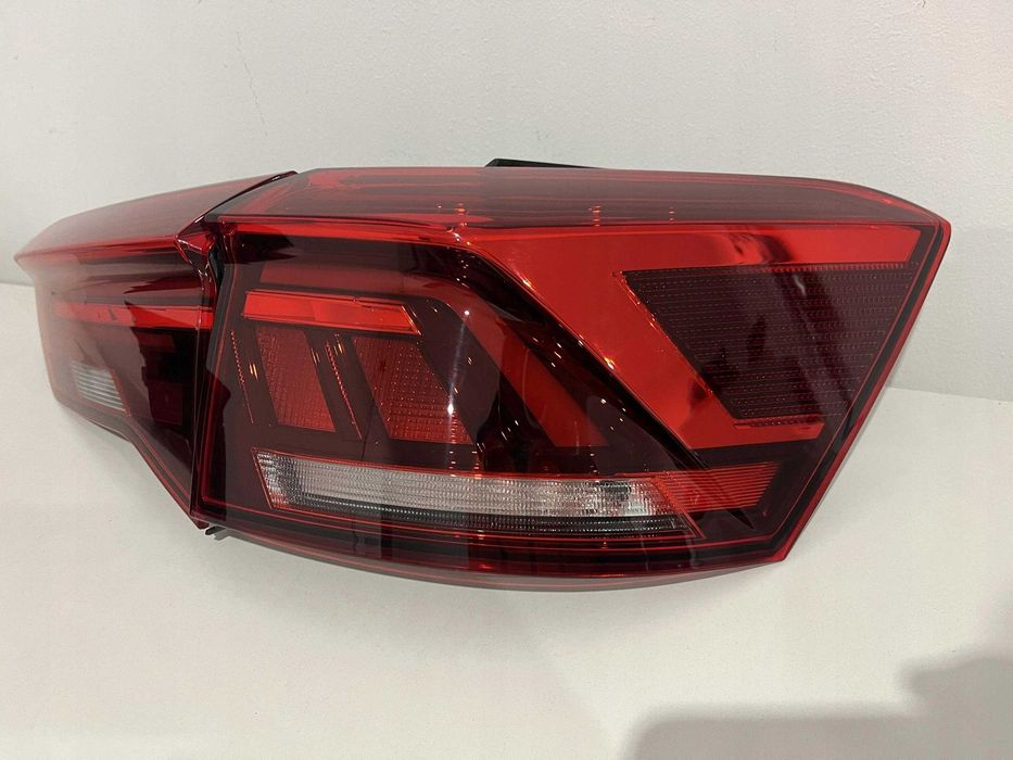 фара права ліва Volkswagen T-Roc  Full led xenon шрот запчастини