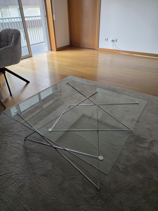 Mesa de centro em vidro temperado