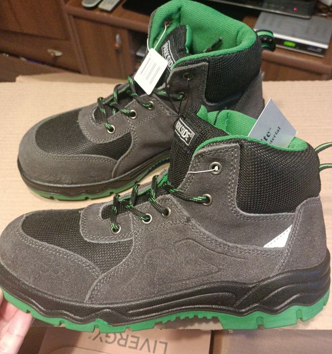 Робочі шкіряні черевики Parkside з металевим носком. 41-46