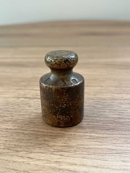 Mosiądz / brąz odważnik 20 dkg 1933 r. - 1943 r.