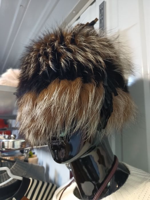 Шапка женская из чернобурки