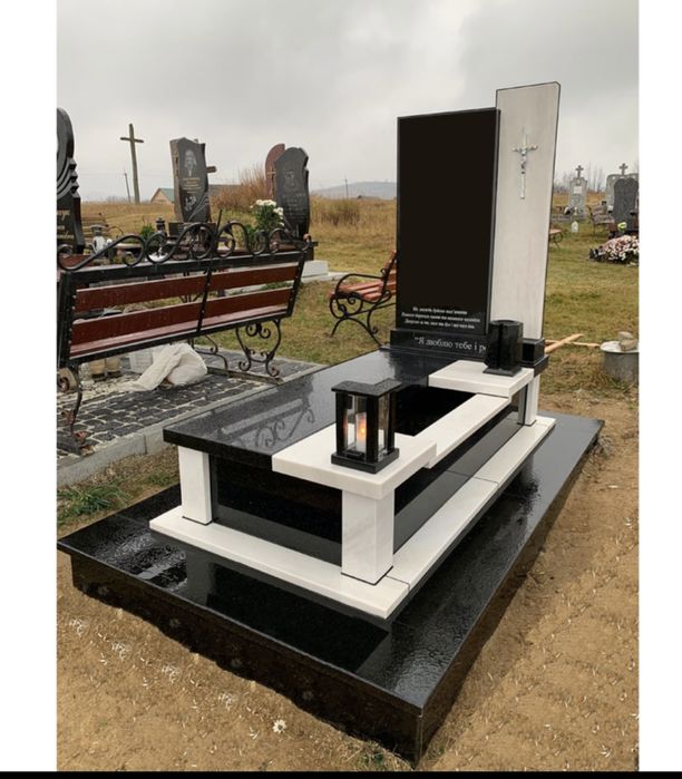 Гранітні Памʼятники від виробника