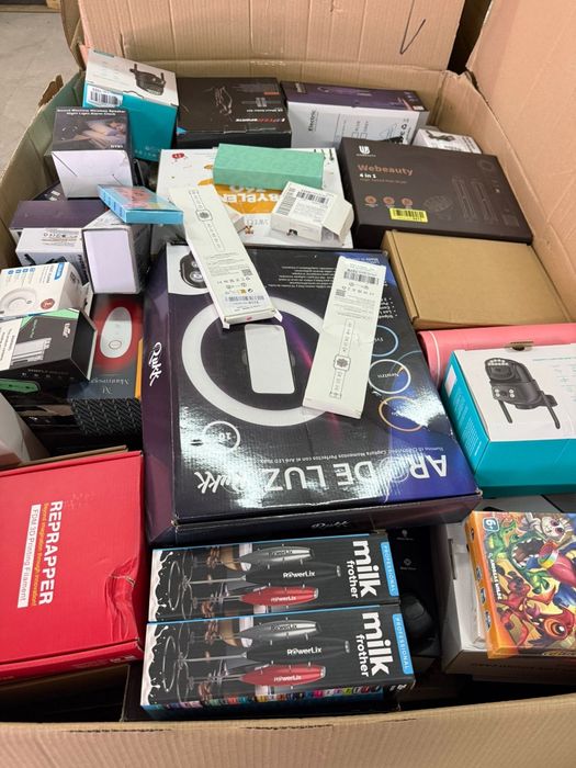 Paczka zwrotów konsumenckich, Box, Mix produktów z Amazon. Mystery box