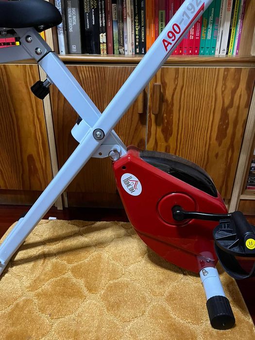 Stationary Bicycle446938777052129281
