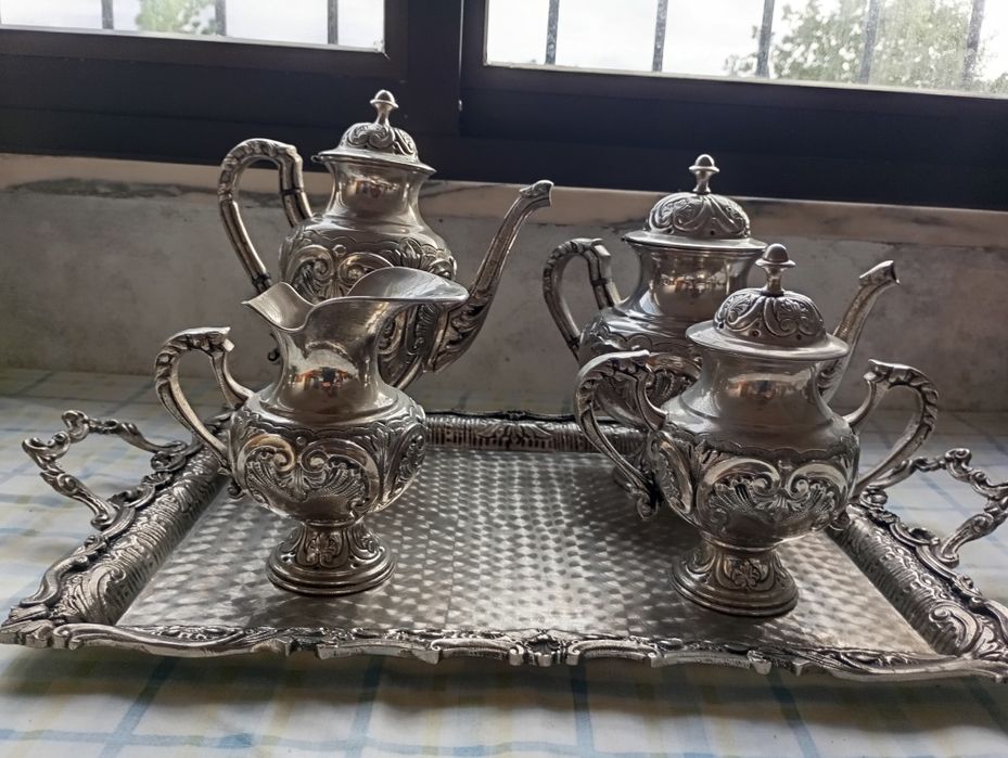 Conjunto de Chá/Café Antigo em Estanho / Metal Prateado – Decorativo