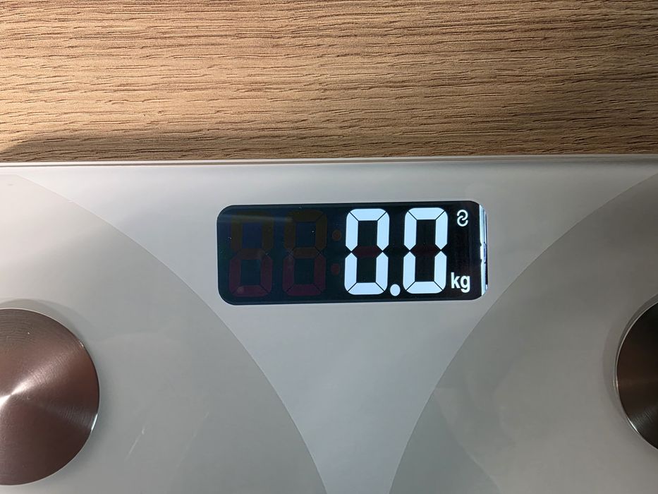 inteligentna waga łazienkowa Foryond FG263LB.