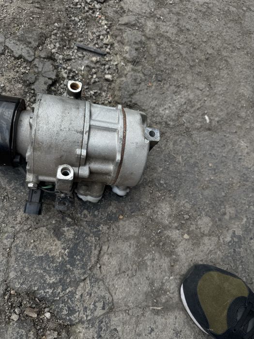 Компресор кондиціонера Hyundai Kona 2.0