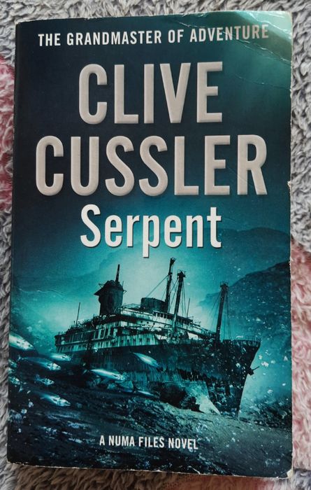 Книга англійською Serpent Clive Cussler
Clive Cussler