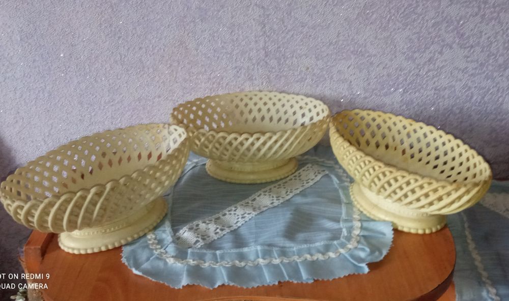 Три конфетницы СССР. Лот. Пластик.