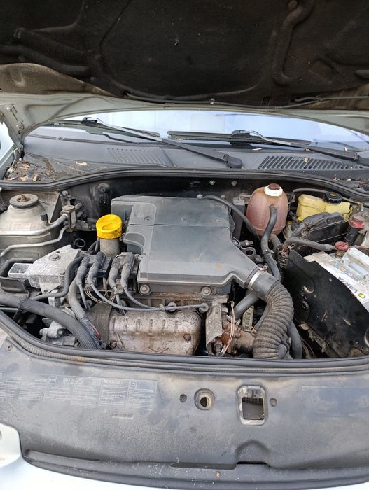 Clio II Break 1.6 8V (90 cv)