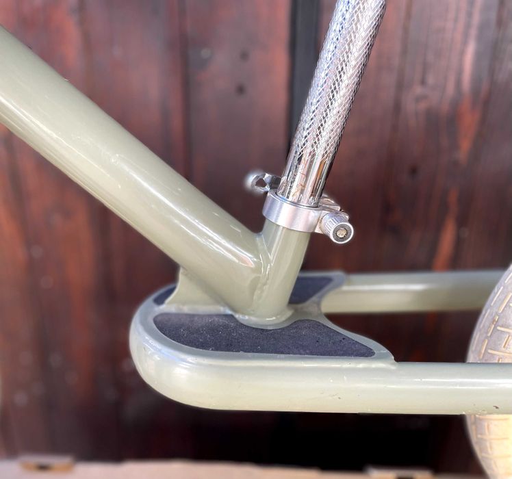 Triciclo Evolutivo Trybike 2-em-1 (Vintage Green)