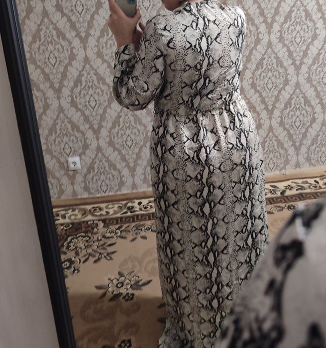 Стильна нова сукня