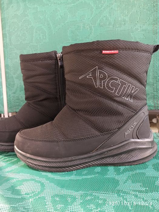 Жіночі чобітки дутіки