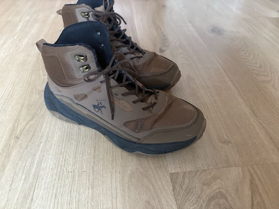 Meskie buty sznurowane za kostke