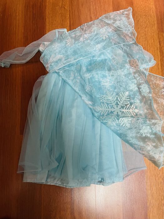 Святкове плаття на дівчинку