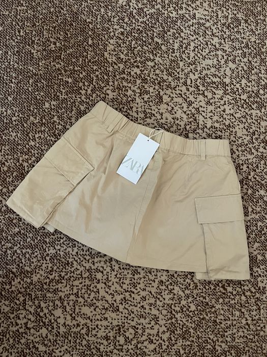 Шорти-спідниця з кишенями Zara