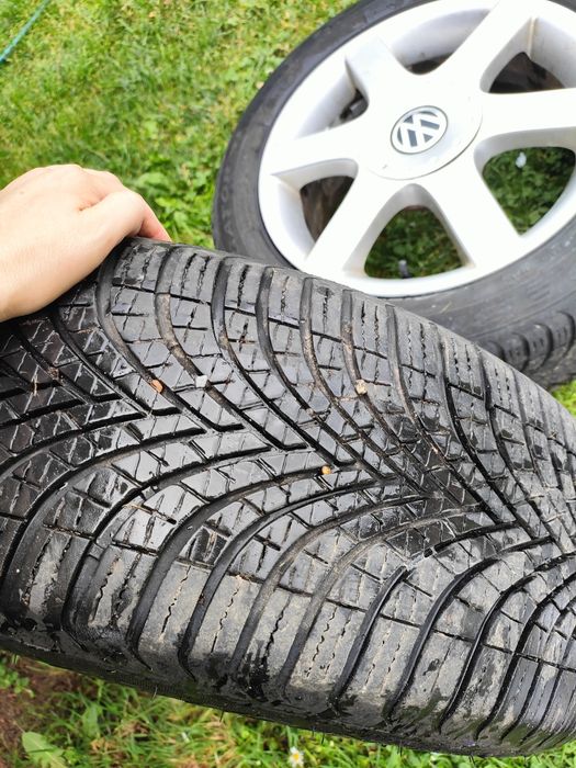 Komplet kół R16 alufelgi opony caloroczne