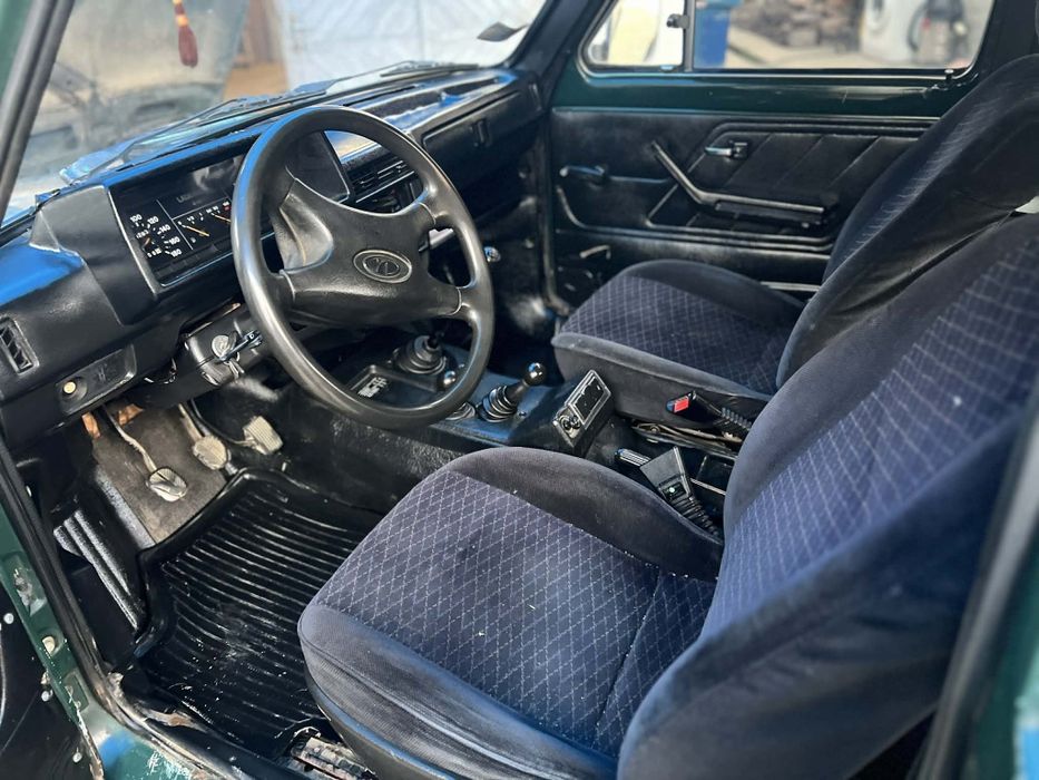 Продам Ниву  98 рік в хорошому стані