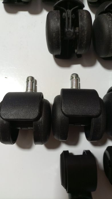 Rodas giratórias para cadeiras e outra rodas