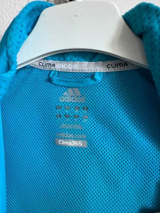 Błękitna przewiewna sportowa bluza adidas S 36 clima