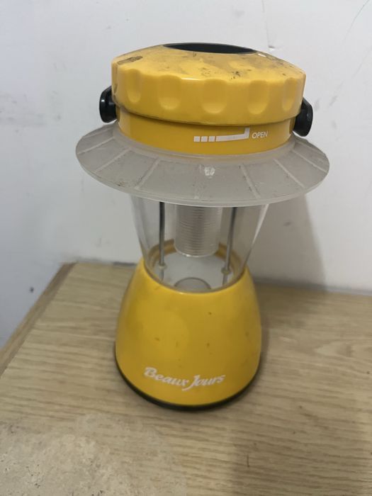 Lanterna grande pilhas