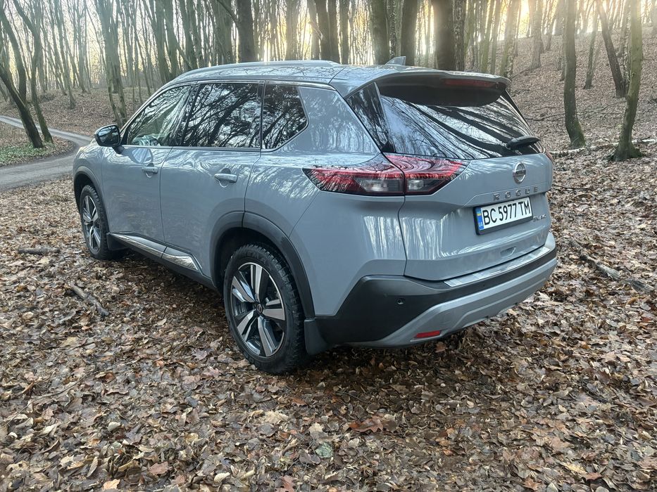 Nissan ROGUE SL AWD 2020 р.в 2.5бензин