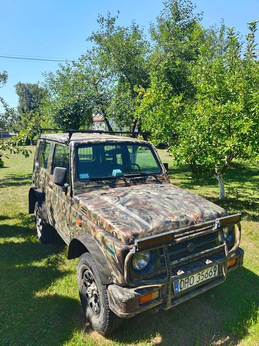 Suzuki Samurai