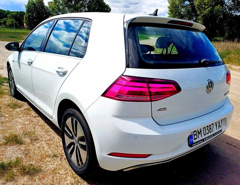 Продаж VW e-Golf