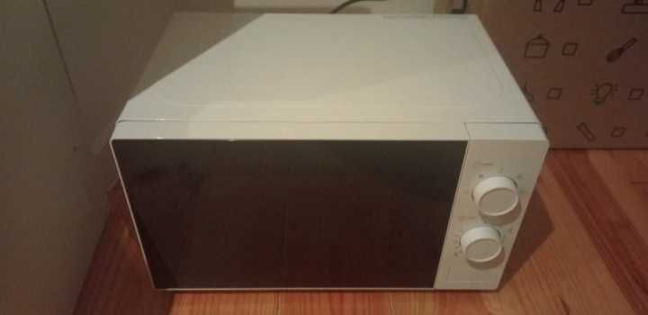 Microondas Flama 1847FL 700W