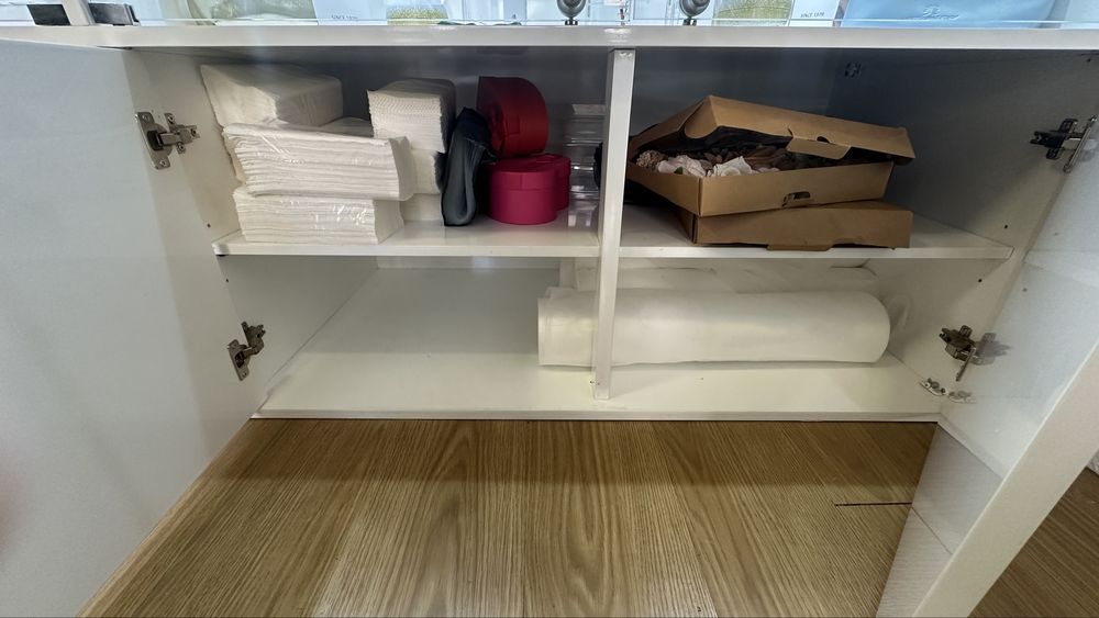 Vitrine Expositora Premium com Iluminação Led (2,30x2,30)