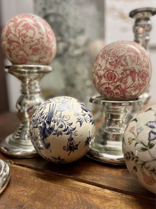 Dekoracyjne kule ceramiczne, wyjątkowa dekoracja