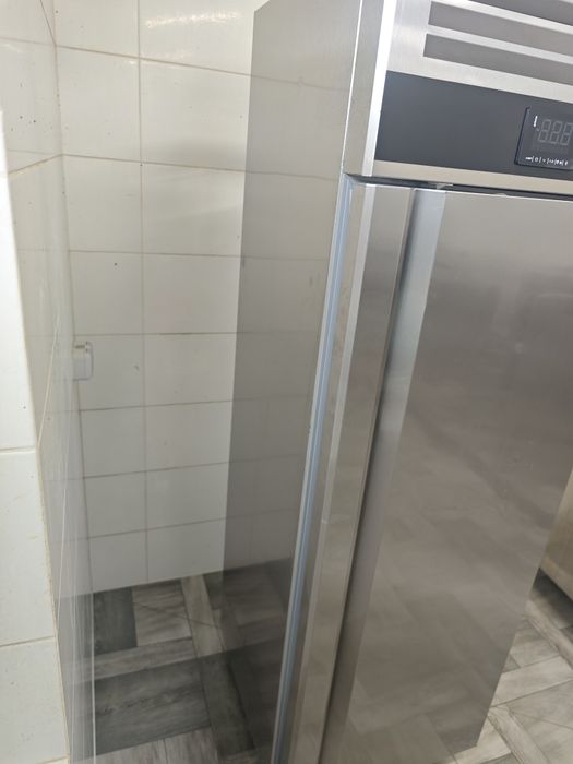 Морозильна шафа 400 л Ggmgastro 2020 рік