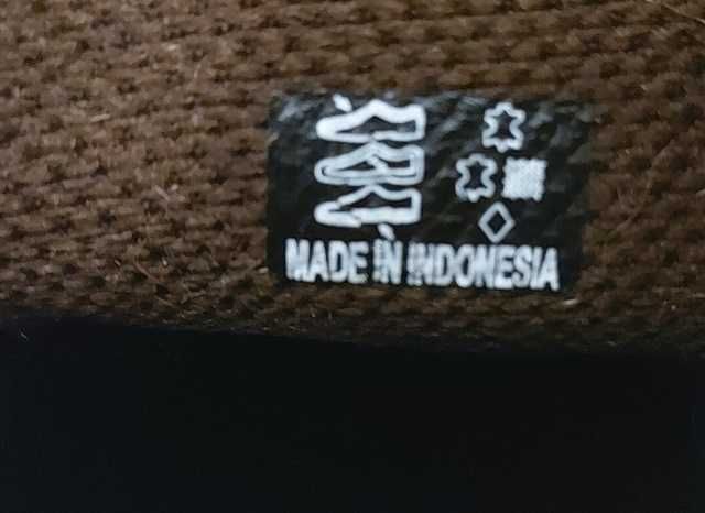 Кросівки    ECCO