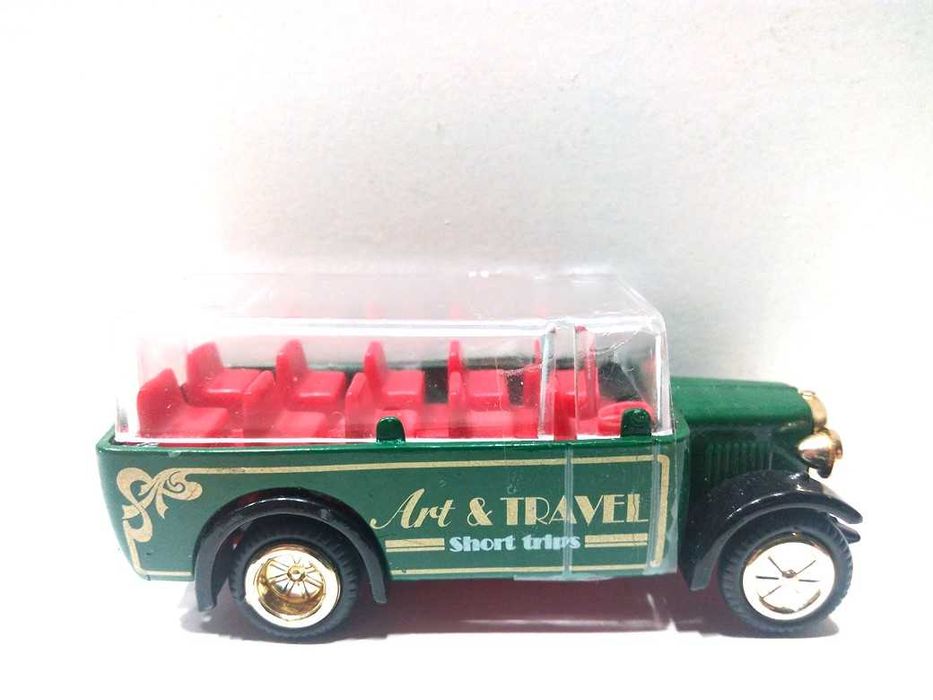Miniaturas de autocarros inglesas da Ledo