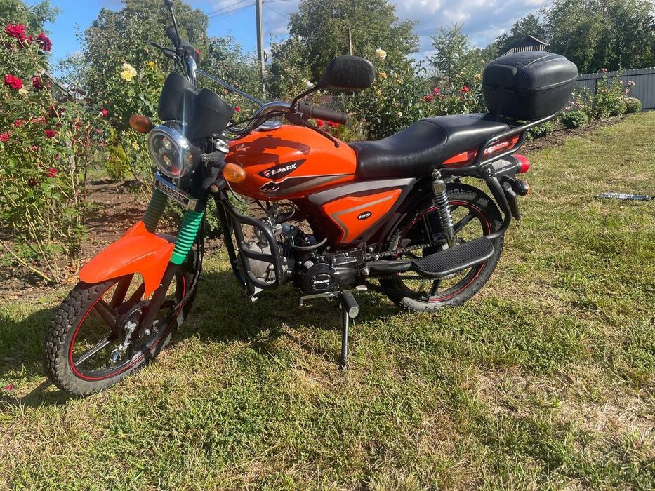 Продам мотоцикл Spark