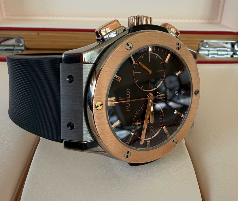 Hublot Classic Fusion Chronograh 45 Tytan-Złoto 18K / 2021