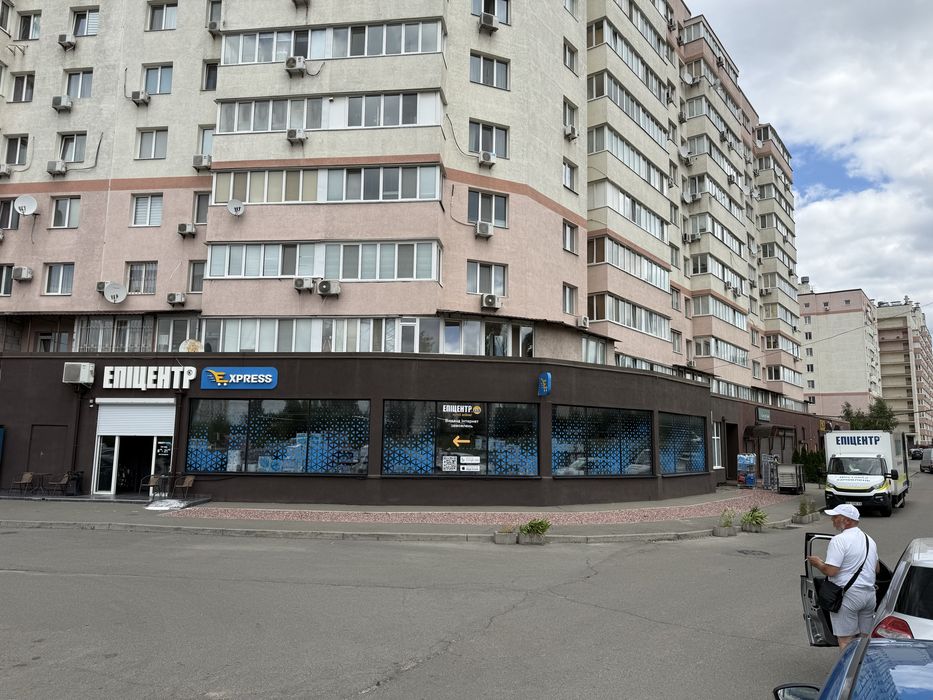 Продаж приміщення ЖК Софія, Франка 6 фасад